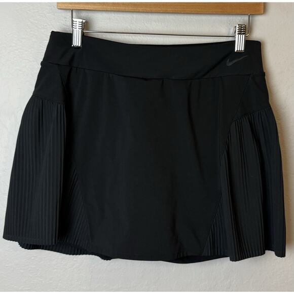 Nike Dri-FIT Black Pleated Tennis Skirt Skort w/ Built-In Shorts Women’s Medium - Picture 1 of 5